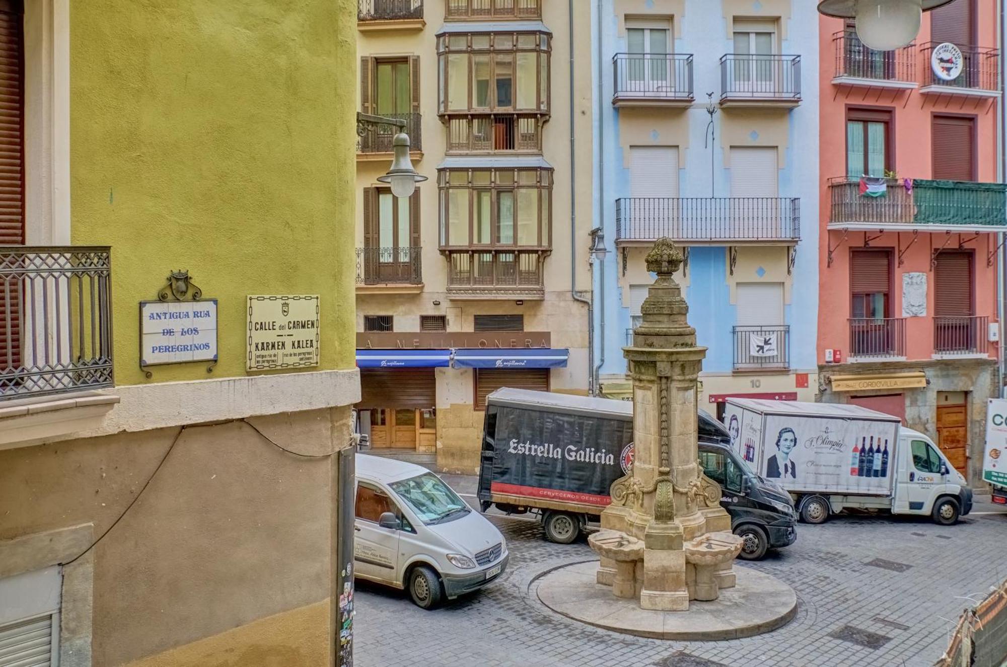 El Navarro Suite By Clabao Pamplona Eksteriør billede
